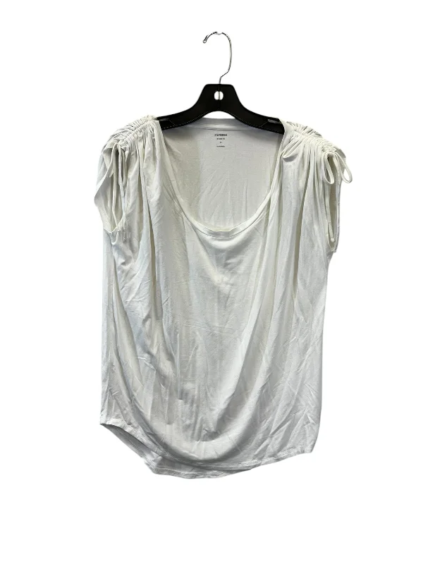 Top Short Sleeve By Express In White, Size: Xs