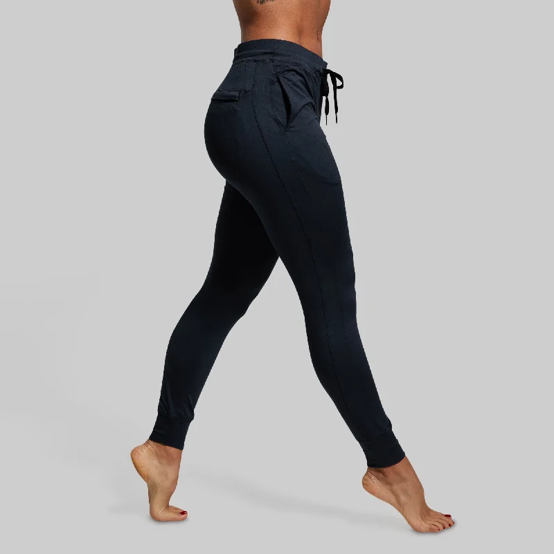 Women's Rest Day Athleisure Jogger (Black)